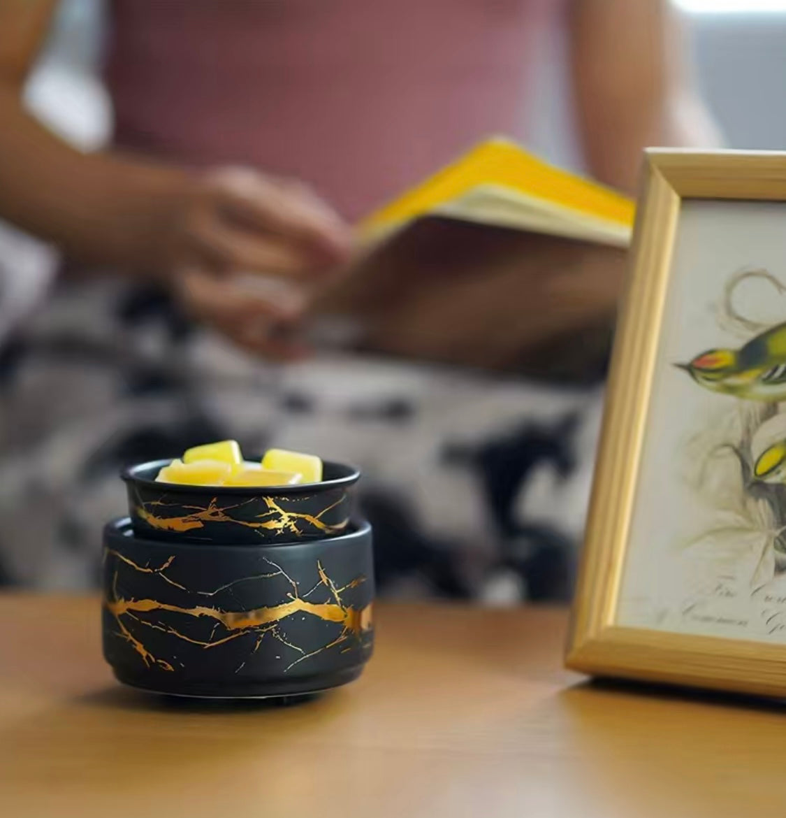 Black and Gold Marbled Ceramic Electric Wax Warmer